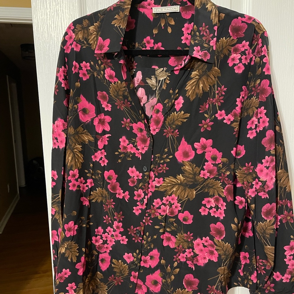 ELIE TAHARI Floral Button Down Blouse